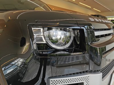 صورة 8 لـ 2025 LAND Rover DEFENDER