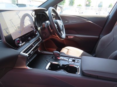 2024 Lexus RX — миниатюра 13