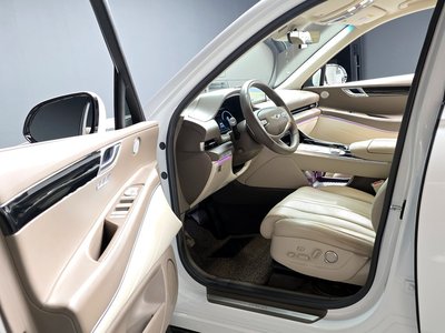 GENESIS GV80 - 10