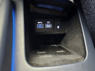 2021 Genesis GV70 — миниатюра 27