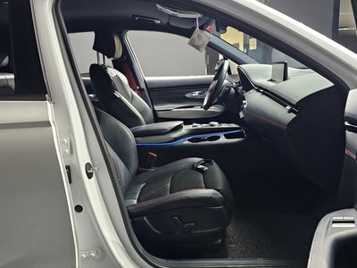 2021 Genesis GV70 — миниатюра 17