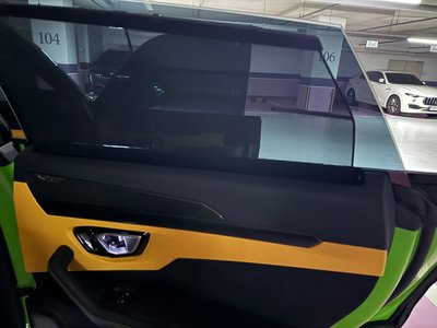 LAMBORGHINI URUS - 7