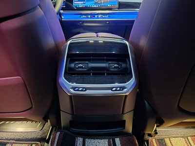 صورة مصغرة 15 لـ 2025 BMW 7 SERIES