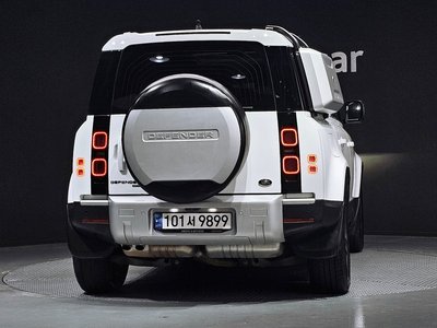 LAND ROVER DEFENDER - 3