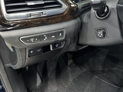 2021 Genesis G90 — миниатюра 24