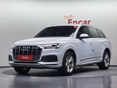 AUDI Q7 - 1