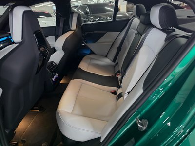 صورة مصغرة 12 لـ 2026 BMW M5