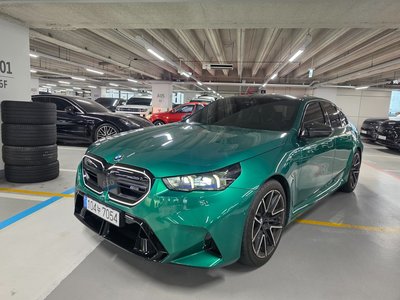 صورة مصغرة 17 لـ 2026 BMW M5