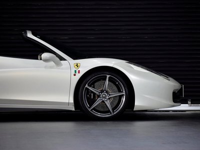 2013 FERRARI 458 SPIDER — миниатюра 23