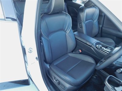 صورة 7 لـ 2023 Toyota CROWN SPORT