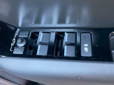 2023 LAND Rover RANGE ROVER VELAR — миниатюра 35