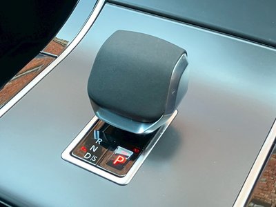 2023 LAND Rover RANGE ROVER VELAR — миниатюра 44
