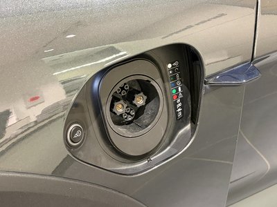 صورة مصغرة 37 لـ 2023 Porsche TAYCAN