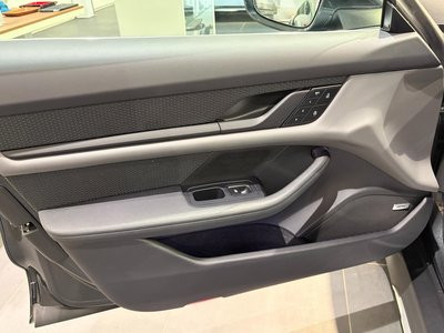 صورة مصغرة 31 لـ 2023 Porsche TAYCAN
