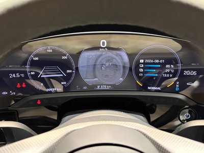 صورة مصغرة 13 لـ 2023 Porsche TAYCAN