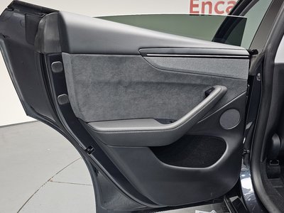 صورة مصغرة 15 لـ 2025 Tesla MODEL Y