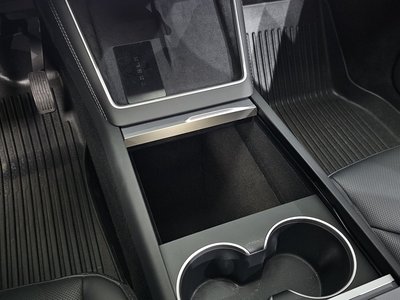 صورة مصغرة 31 لـ 2025 Tesla MODEL Y