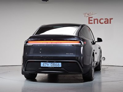 صورة 4 لـ 2025 Tesla MODEL Y