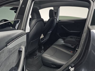 صورة مصغرة 17 لـ 2025 Tesla MODEL Y