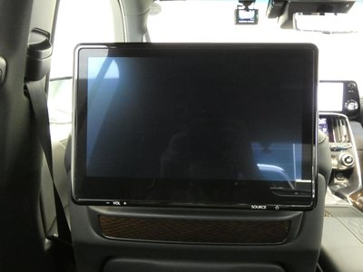 LEXUS LX - 8