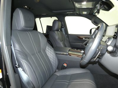 2024 Lexus LX — миниатюра 27