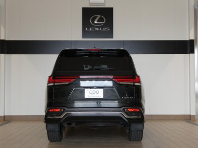2024 Lexus LX — миниатюра 22