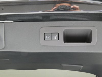 2024 Lexus LX — миниатюра 61
