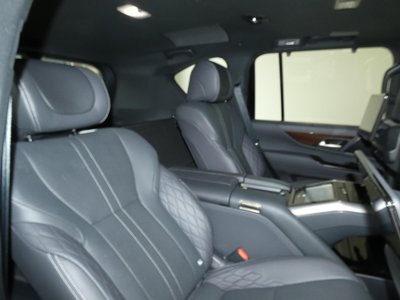2024 Lexus LX — миниатюра 28
