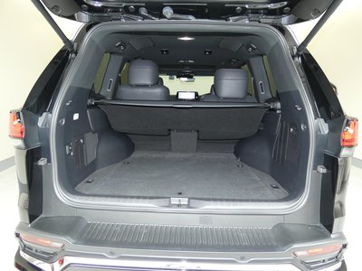 2024 Lexus LX — миниатюра 30