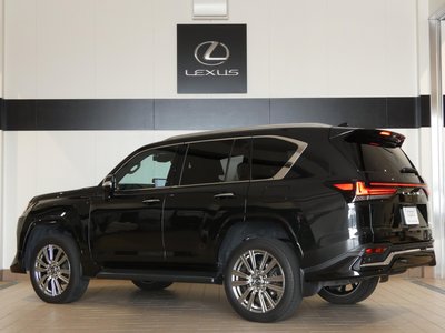 2024 Lexus LX — миниатюра 21