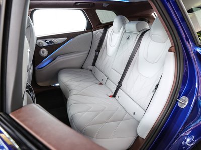 صورة 6 لـ 2023 BMW XM