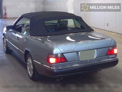 MERCEDES-BENZ E-CLASS - 2