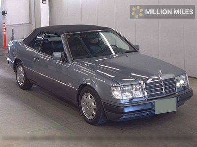 MERCEDES-BENZ E-CLASS - 1