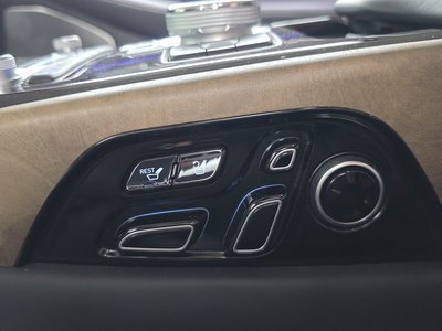 2019 Genesis G90 — миниатюра 30