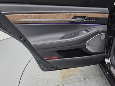 2019 Genesis G90 — миниатюра 15