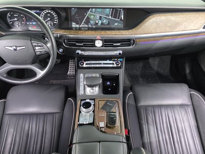 2019 Genesis G90 — фото 5