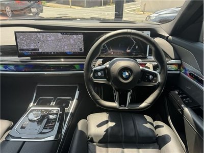 2023 BMW 7 SERIES — фото 4