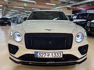 BENTLEY BENTAYGA - 2