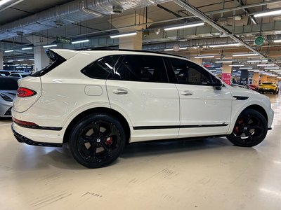 BENTLEY BENTAYGA - 3