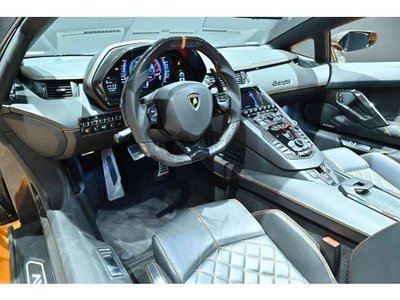 LAMBORGHINI AVENTADOR ROADSTER - 4