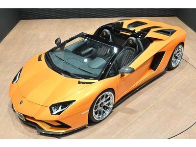 LAMBORGHINI AVENTADOR ROADSTER - 8