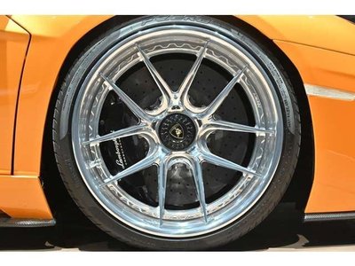 LAMBORGHINI AVENTADOR ROADSTER - 2