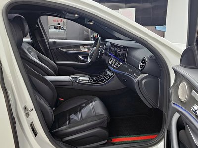 MERCEDES-BENZ E-CLASS - 10