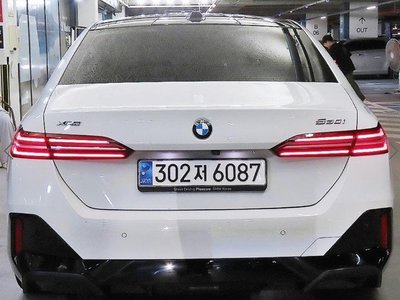 BMW 5 SERIES - 6