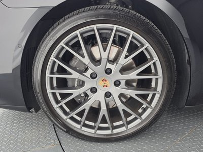 صورة 6 لـ 2025 Porsche PANAMERA