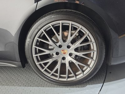صورة 8 لـ 2025 Porsche PANAMERA