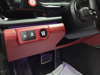 2025 Porsche PANAMERA — миниатюра 30