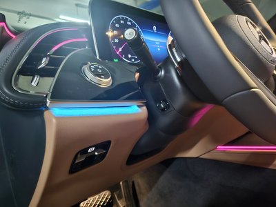 MERCEDES-BENZ E-CLASS - 10