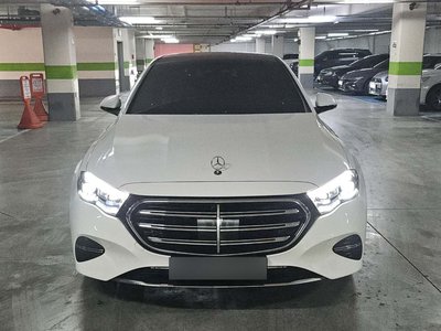 MERCEDES-BENZ E-CLASS - 2