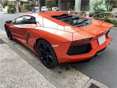 LAMBORGHINI AVENTADOR - 6